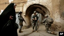 Es la tercera vez desde abril que Estados Unidos incrementa el número de tropas en Irak. Los nuevos refuerzos llegarán antes de finalizar este año.