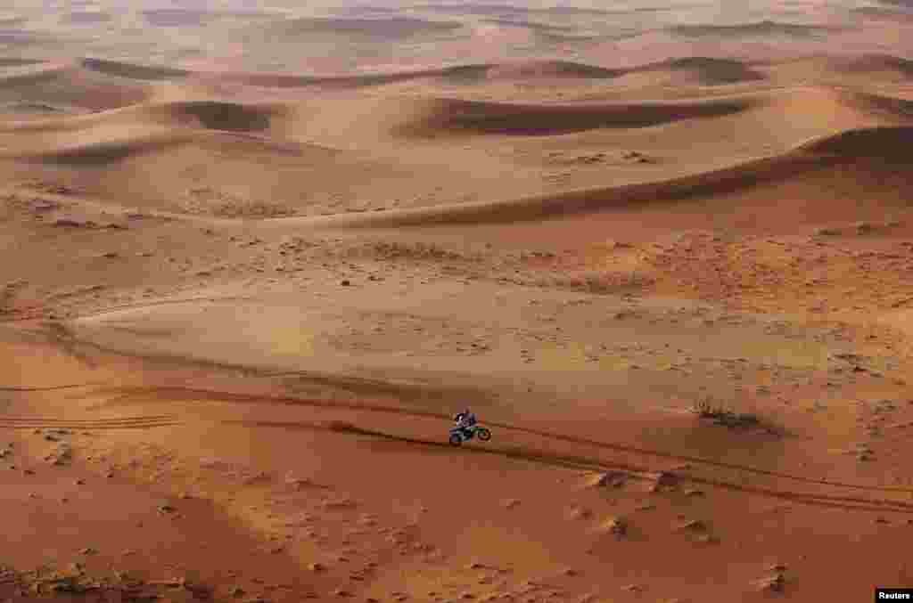 Rockstar Energy Husqvarna Factory Racing's Skyler Howes competes in the state 3 of Dakar Auto Rally from Al Qaisumah to Al Qaisumah, Saudi Arabia.